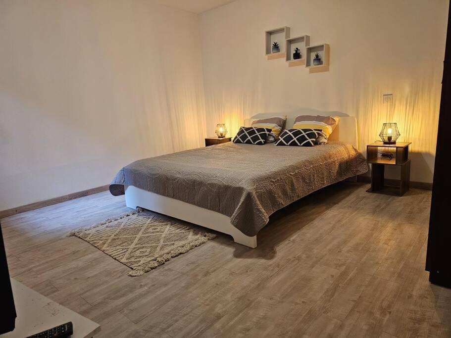 Joli Appartement En Face De Lac Nantua Exteriér fotografie