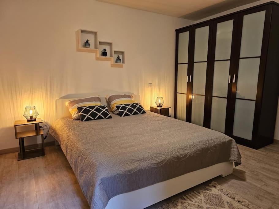 Joli Appartement En Face De Lac Nantua Exteriér fotografie
